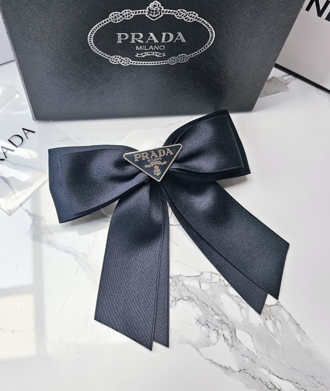 빈티지 프라다 리본 헤어슈슈  상품이미지2