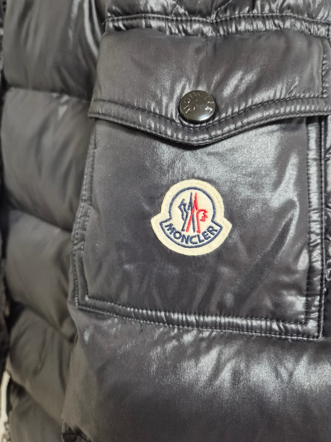 몽클레어 마야 패딩 블랙 4사이즈 팝니다 상품이미지2