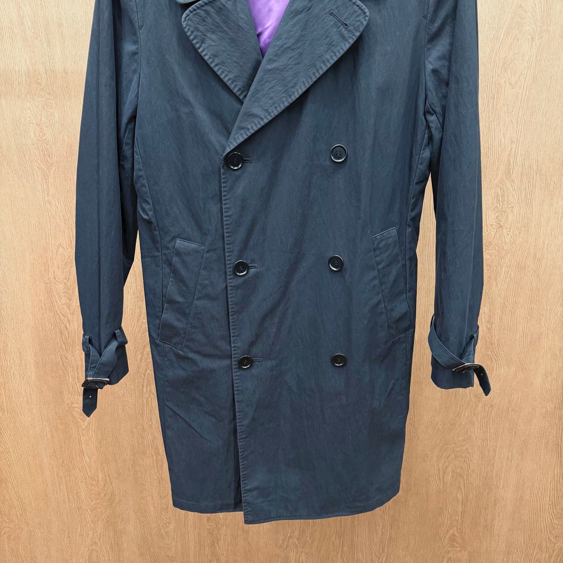 폴스미스 런던 더블 브레스트 트렌치 코트 퍼플 안감 디테일 다크 네이비 상품이미지5
