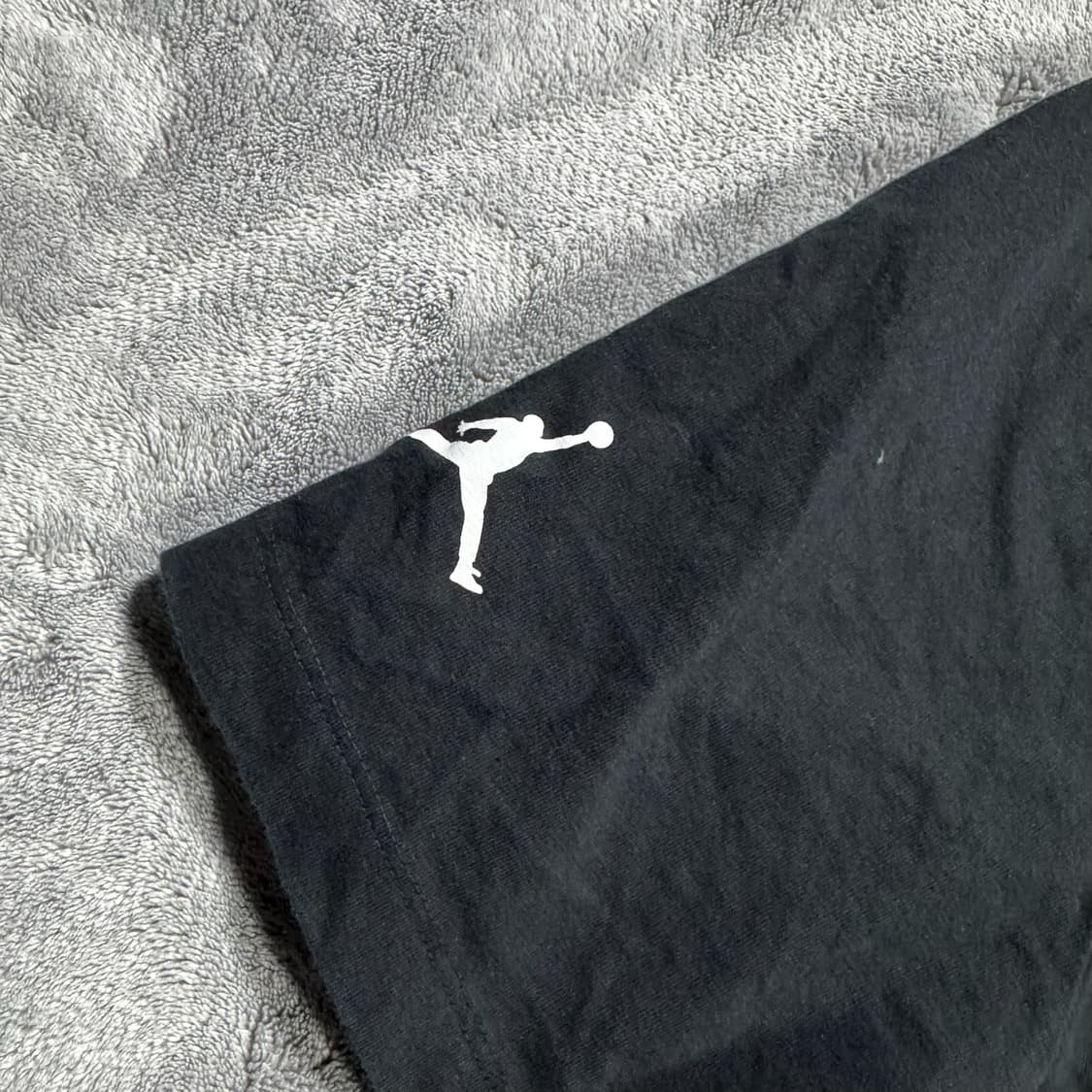 조던 블랙 로고 반팔 티셔츠 상품이미지3