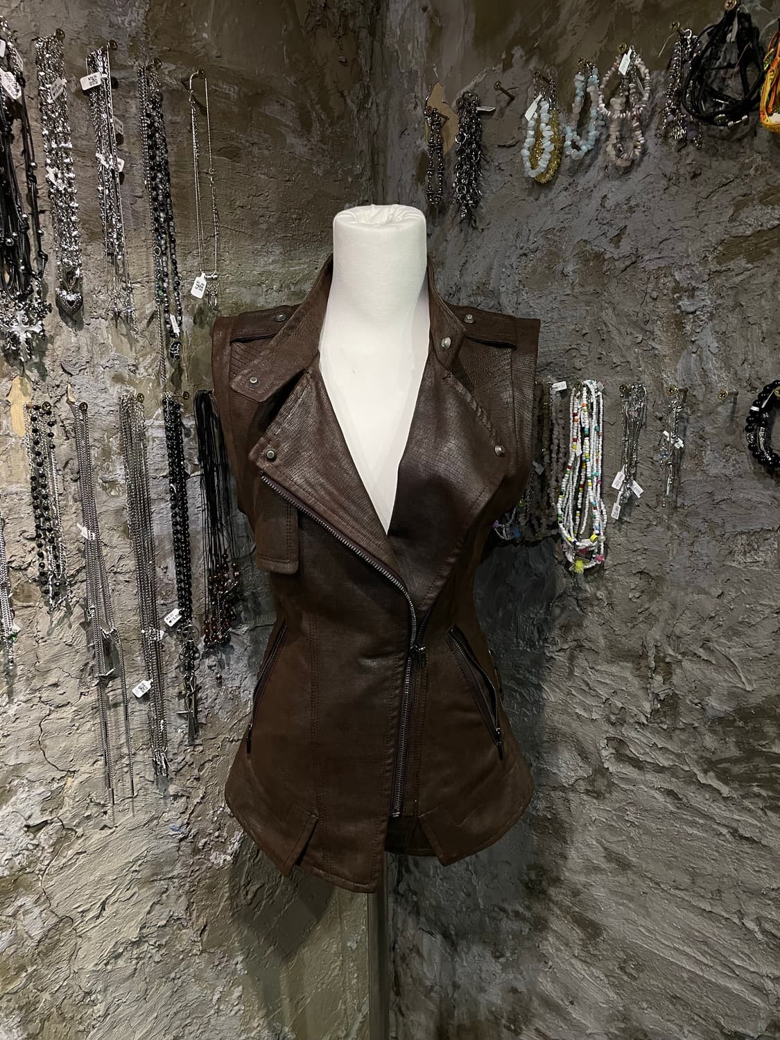 브라운 가죽 베스트 상품이미지1