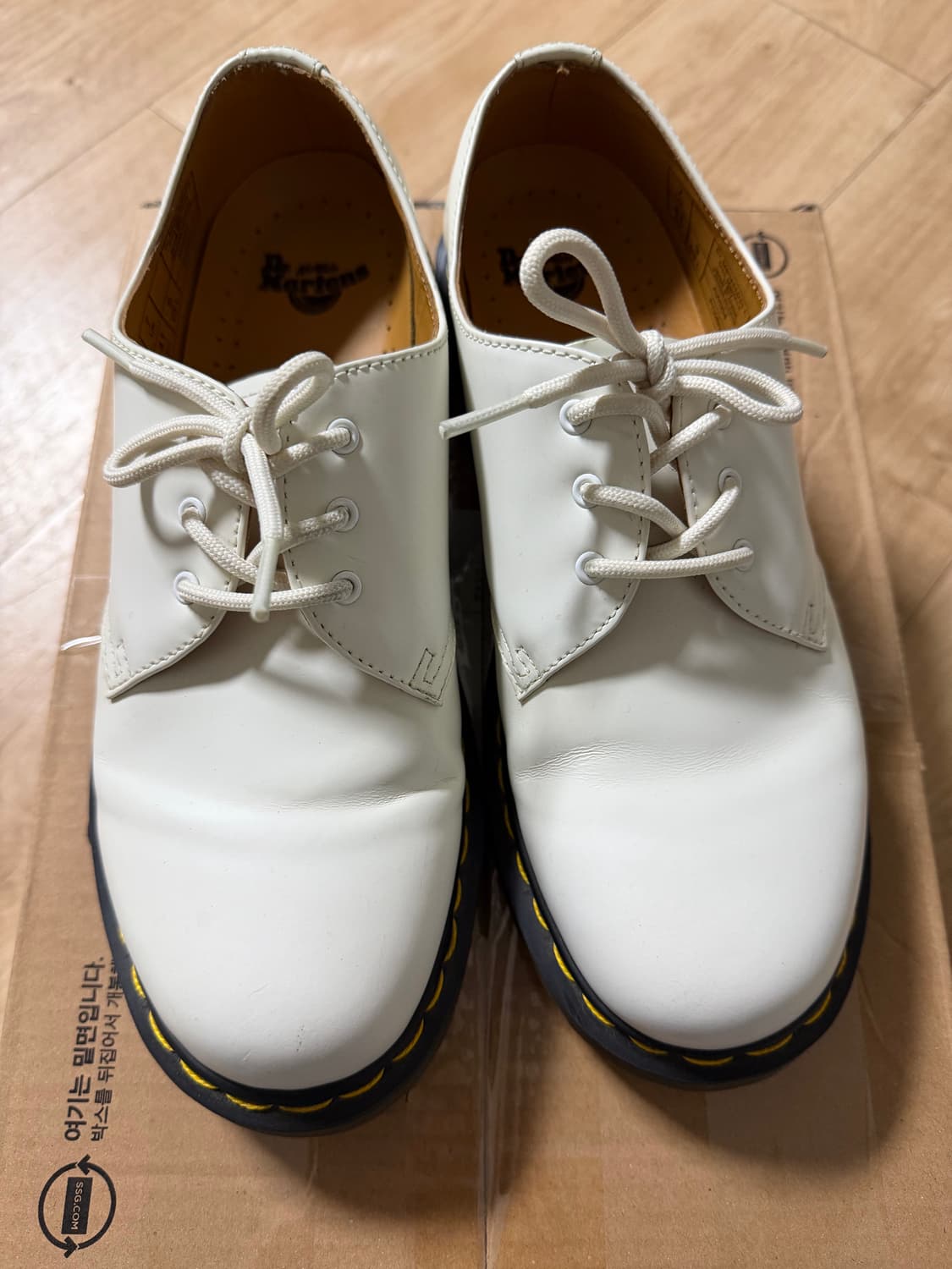 [41] 닥터마틴 1461 화이트 상품이미지2