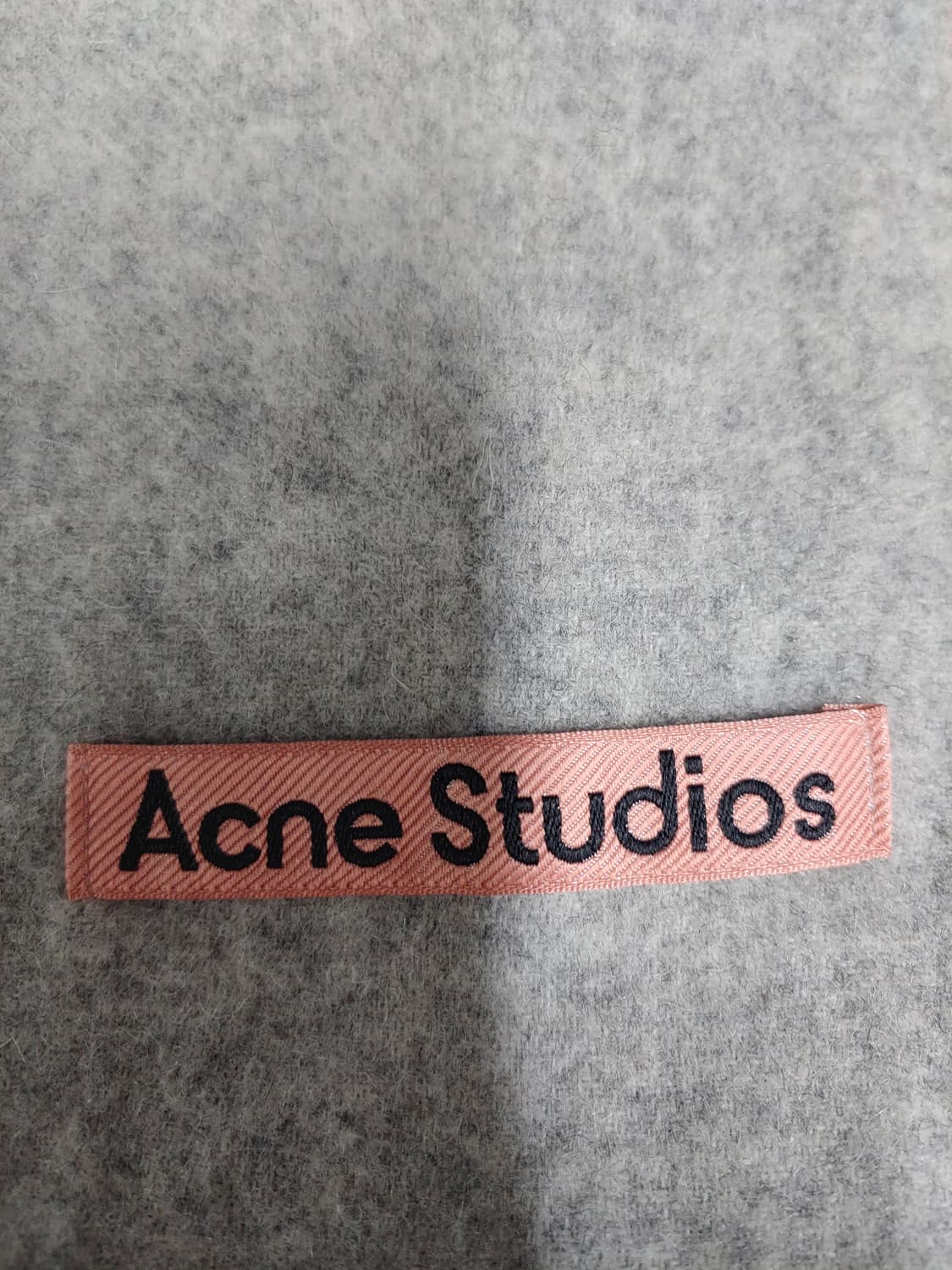 아크네 스튜디오 머플러 스카프 200x70cm 상품이미지2