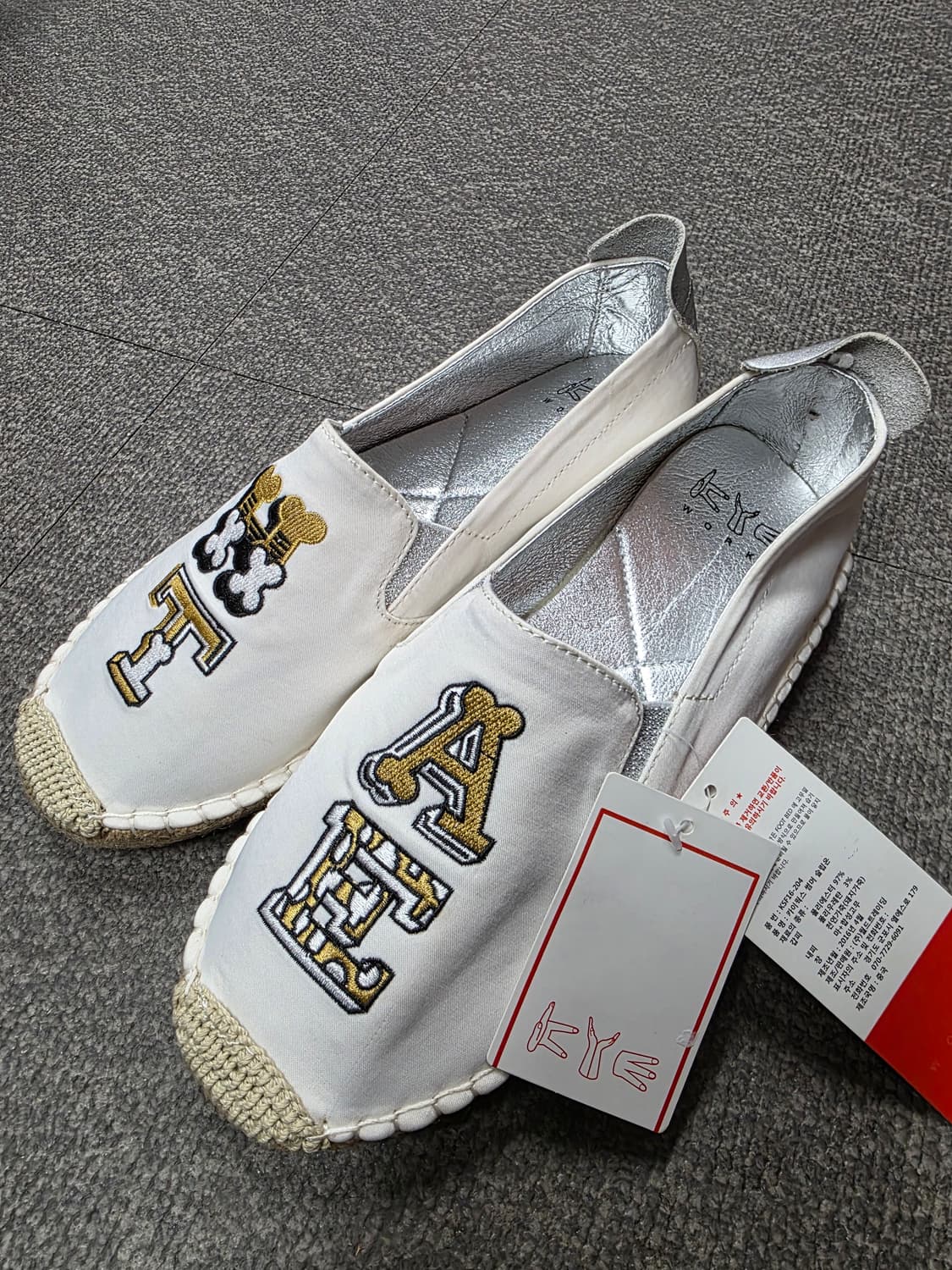 [새제품] 카이웍스(KYE) 자수 에스파듀 슬립온 235 상품이미지1