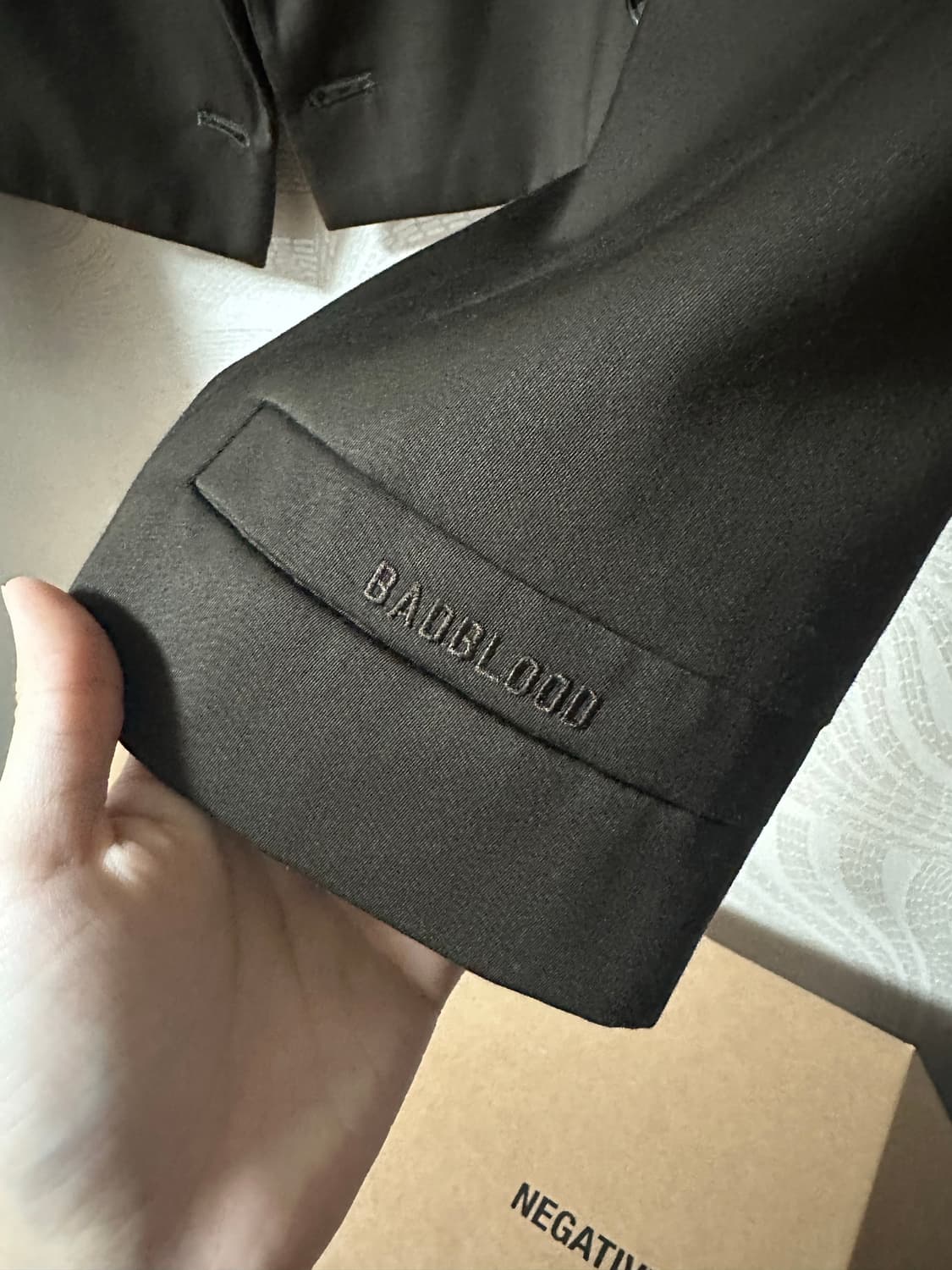 배드블러드 크롭 자켓 상품이미지2