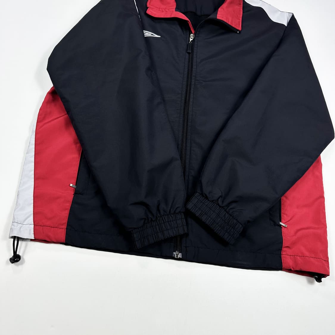 엄브로 블랙 배색 바람막이 자켓 (S) 상품이미지4