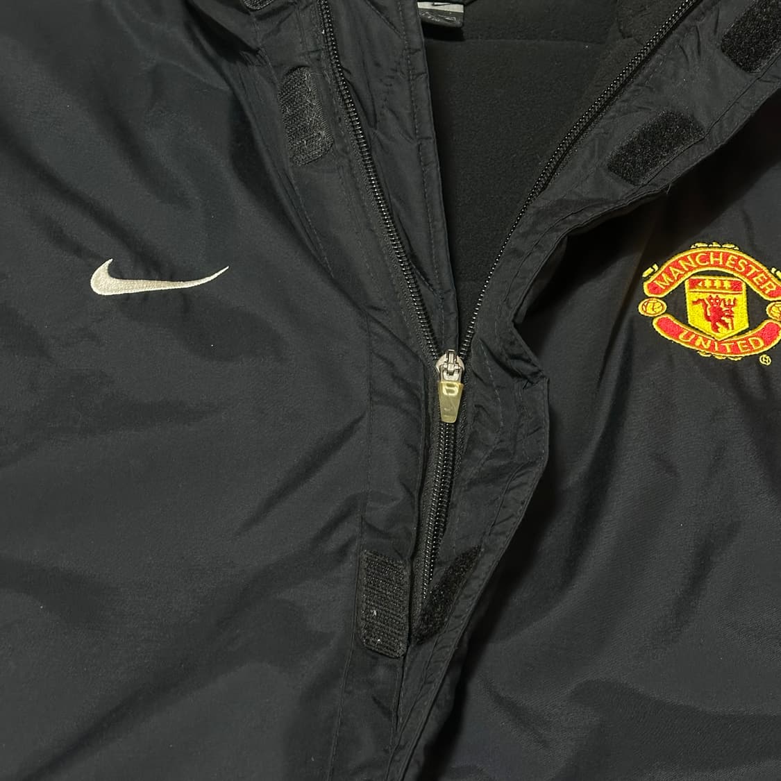 03 나이키 맨유 벤치 파카 상품이미지3