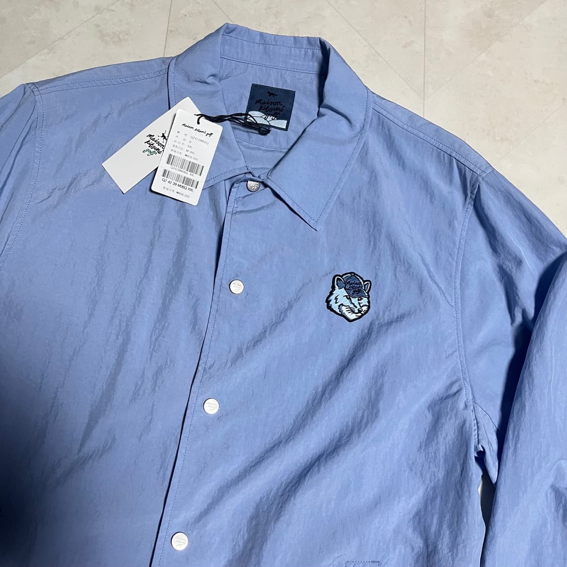새상품(XXL) 메종키츠네 나일론 골프 자수로고 코치자켓 스카이블루 상품이미지1