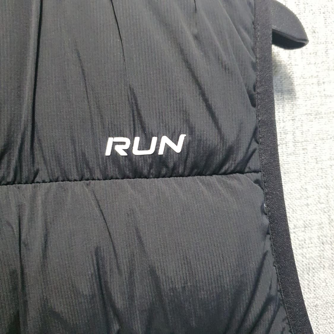 데상트 스노우 러닝 덕다운 패딩 조끼  상품이미지3