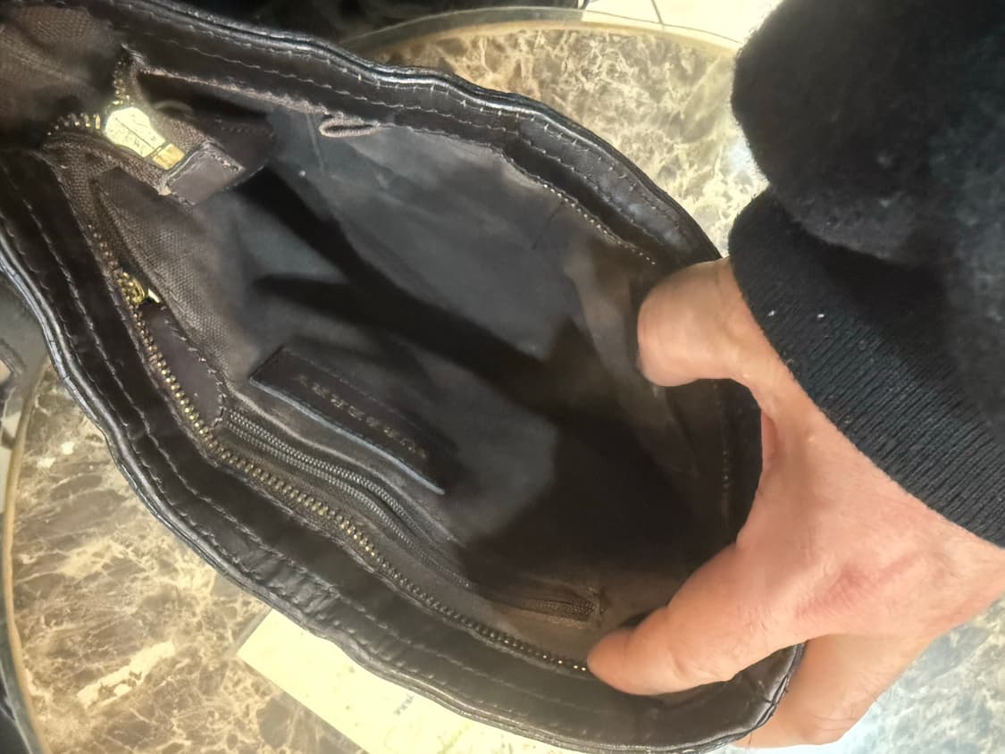 정품 버버리 노바체크 크로스백 팝니다 상품이미지6