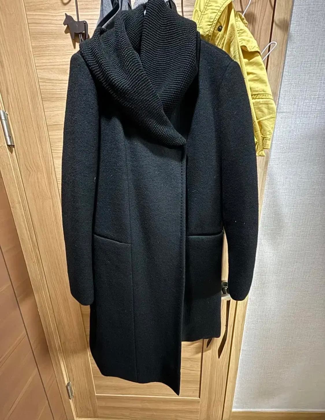 (42)armani collezioni padded coat 상품이미지1