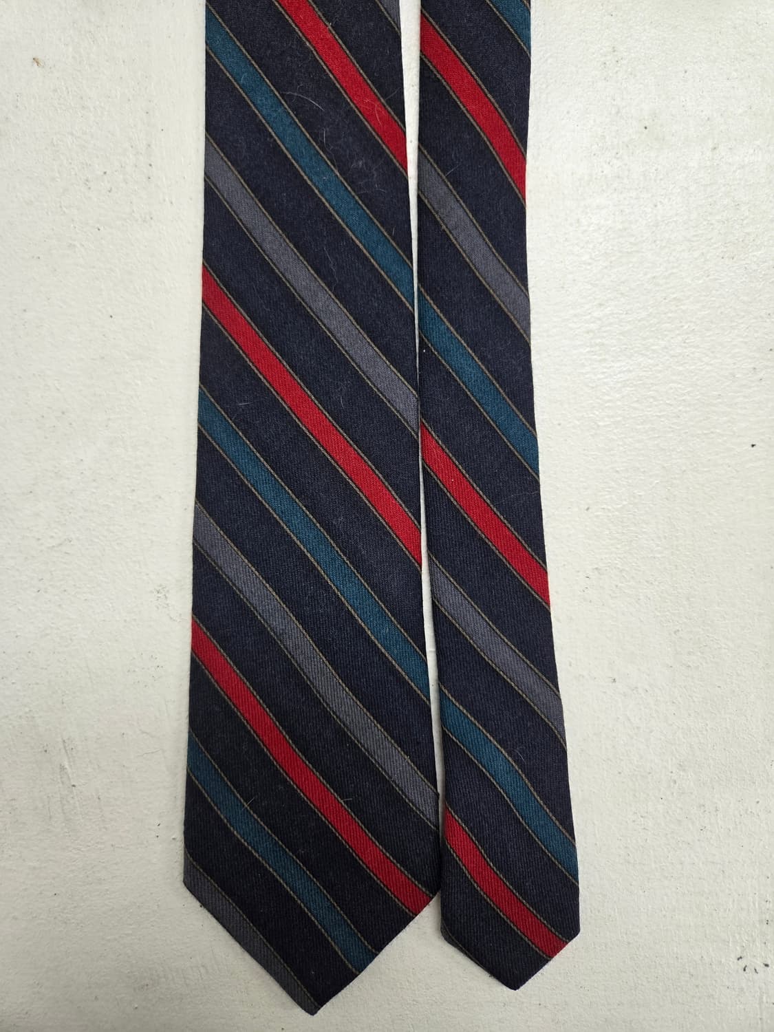 입생로랑 줄무늬 넥타이 남성용 상품이미지1