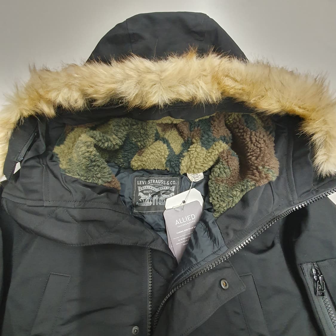 새상품 리바이스 덕다운 패딩 상품이미지4