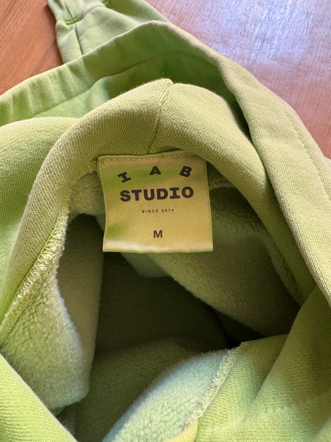 아이앱 스튜디오 후드티 상품이미지3