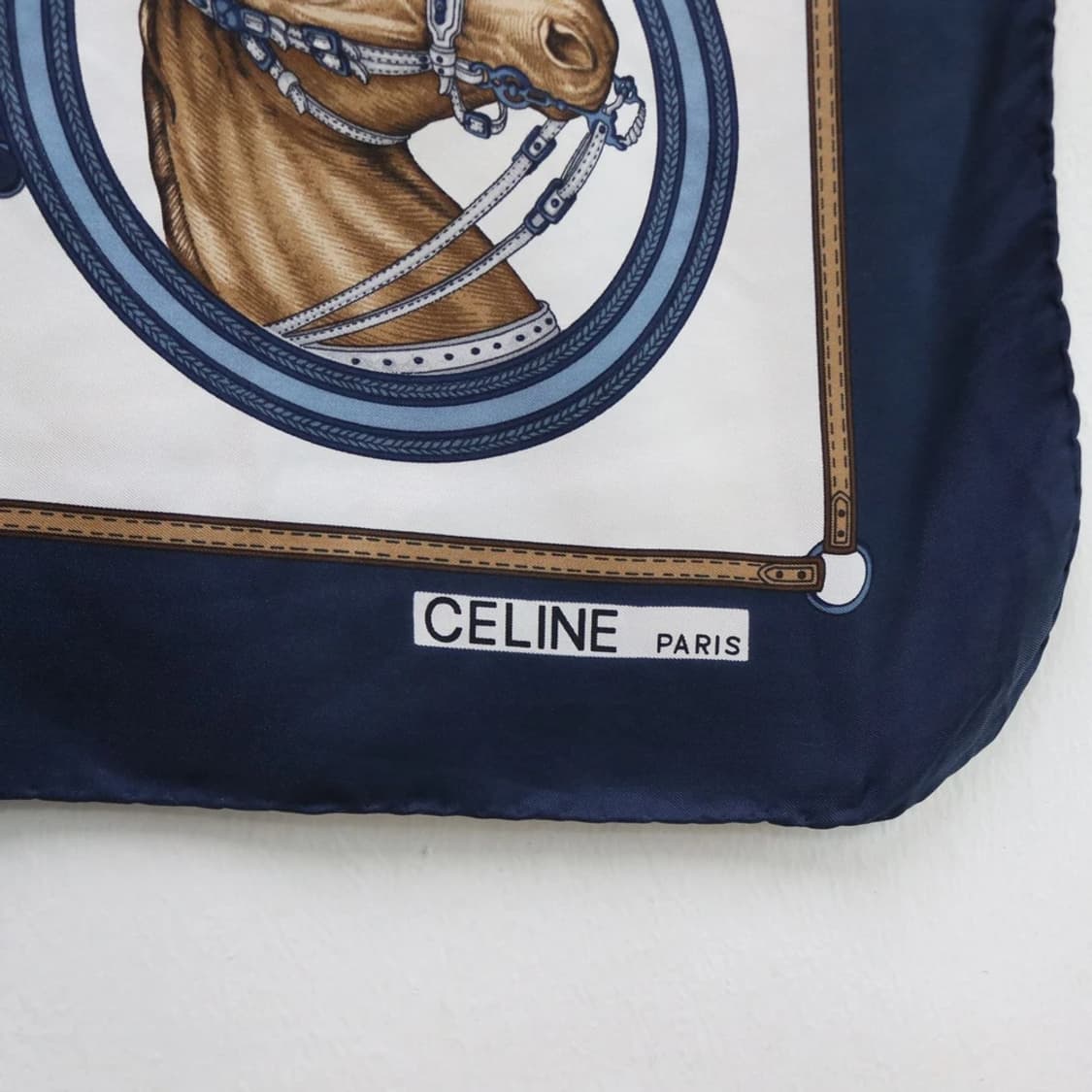 셀린느 실크 스카프 66972 상품이미지2