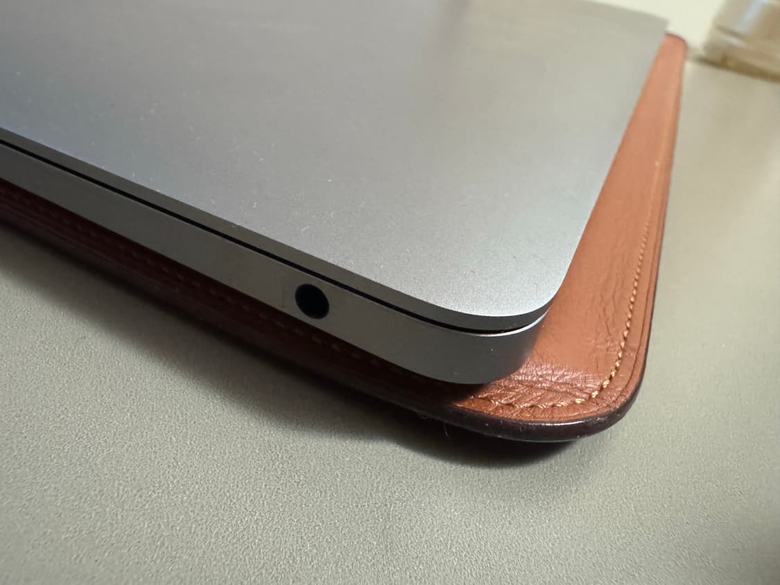 애플 맥북 에어 M1 8GB 성능 배터리 88% 정품파우치 특A급 상품이미지5