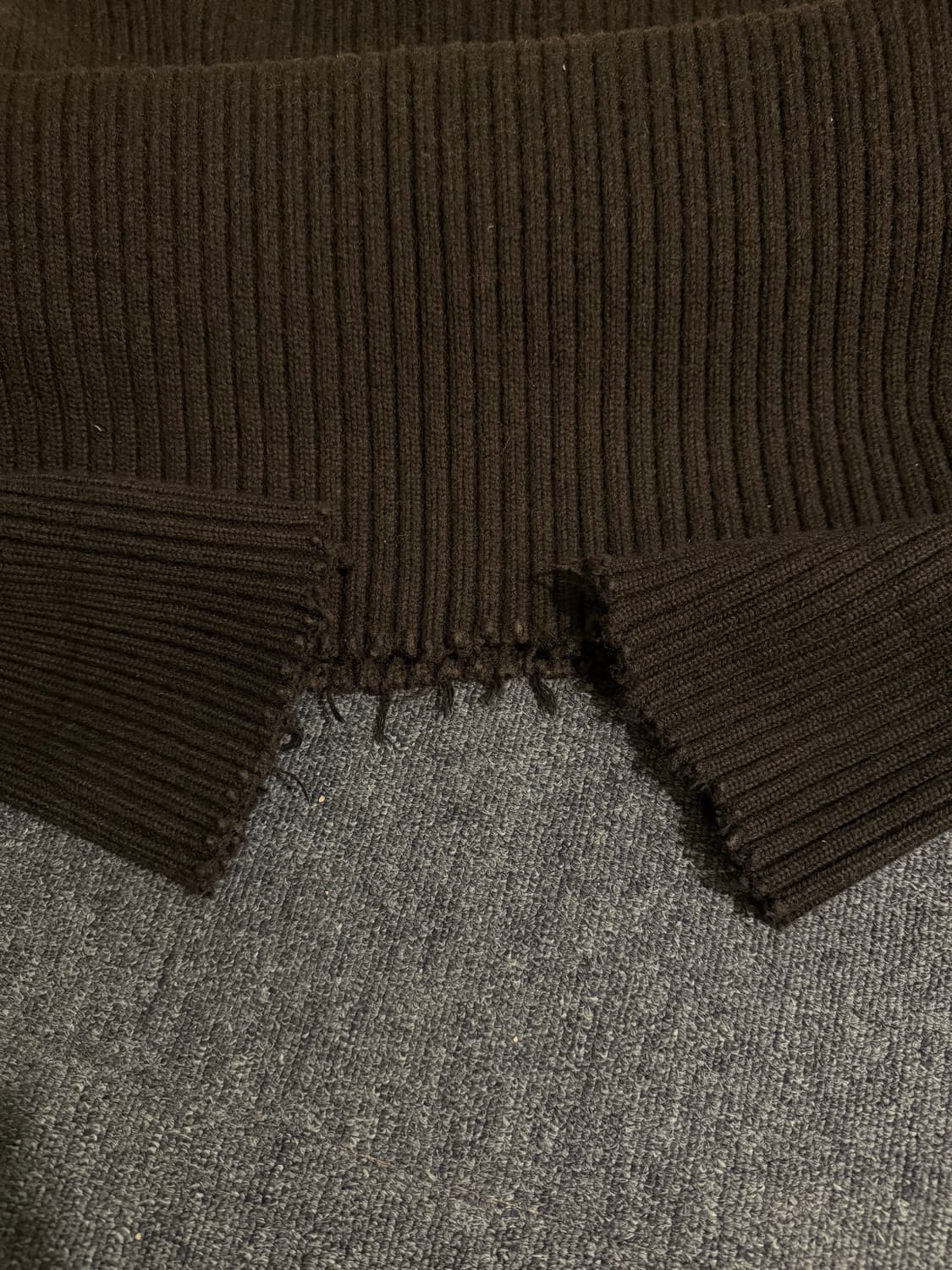 마르지엘라 Mm6 디스트로이드 니트 블랙 size : L 상품이미지7