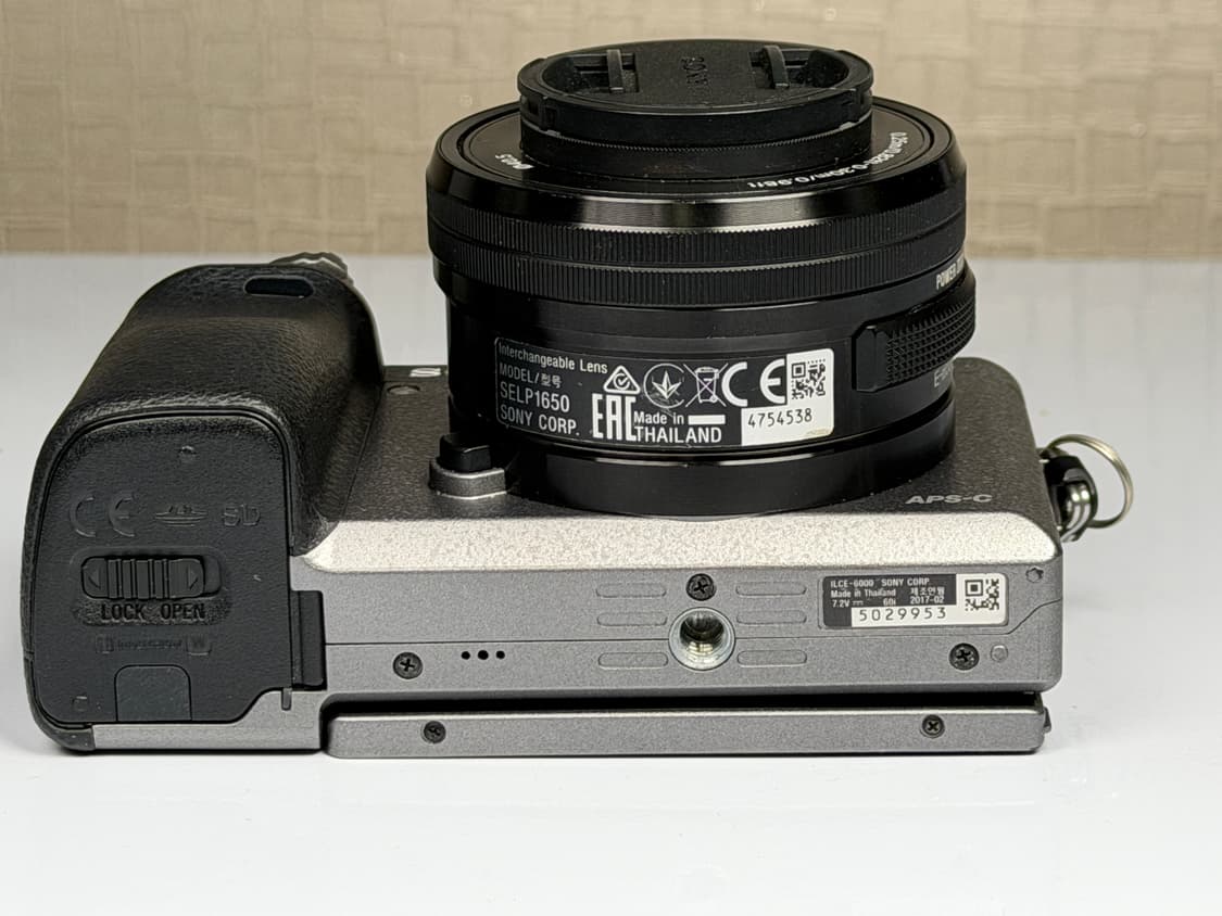 소니 A6000 그레이 미러리스 카메라 상품이미지5