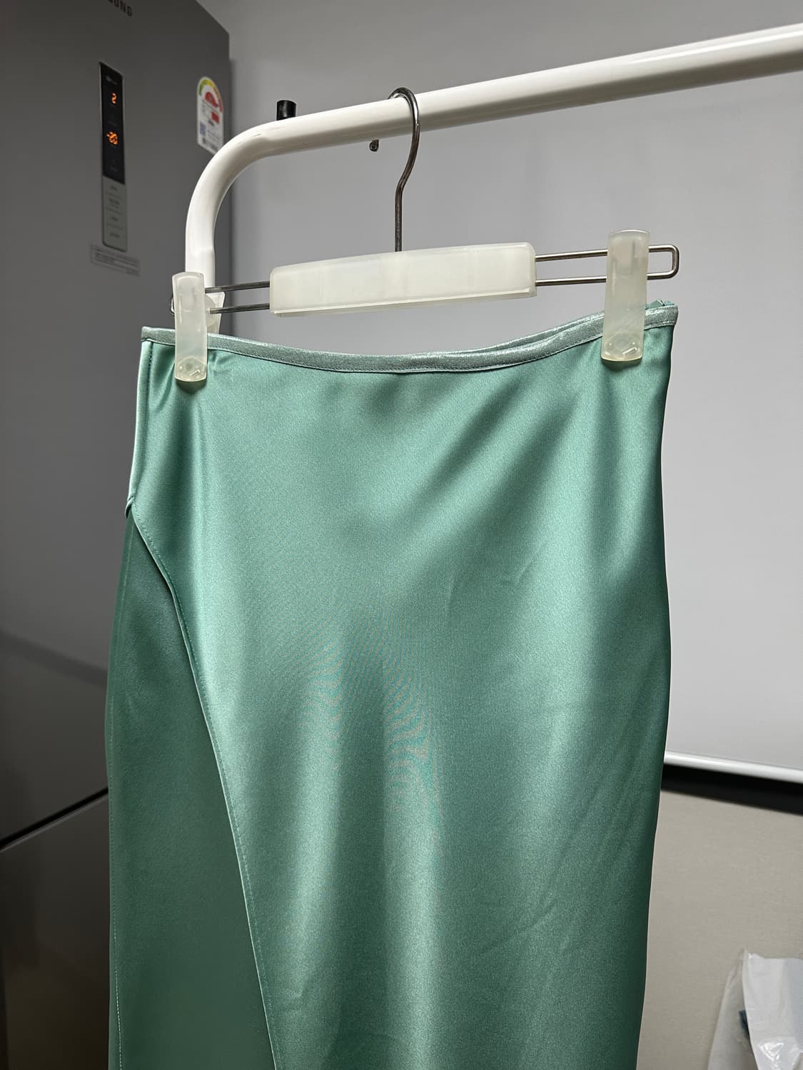 고퀄리티 실크 트임 롱치마 s 상품이미지2