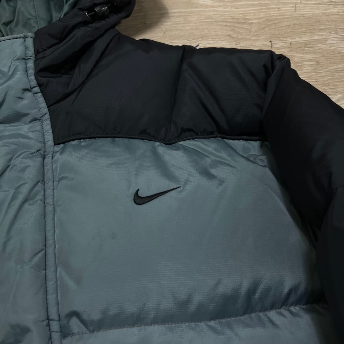 나이키 덕다운 투톤 배색 후드 패딩 점퍼 [블랙/파스텔 민트] M/95 상품이미지4