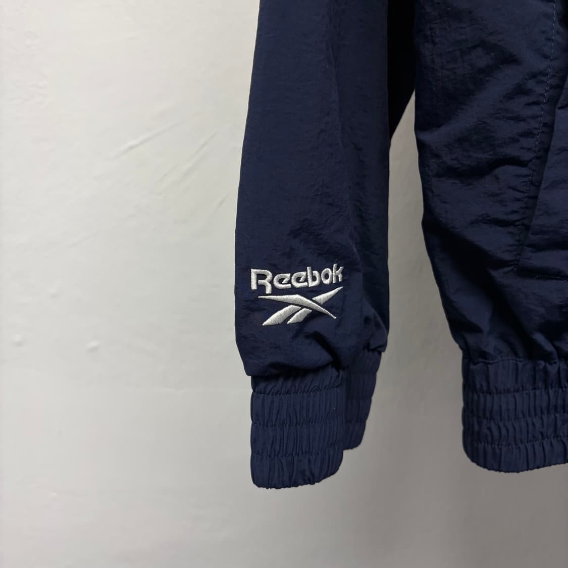 리복 로맨틱크라운 바람막이 상품이미지5