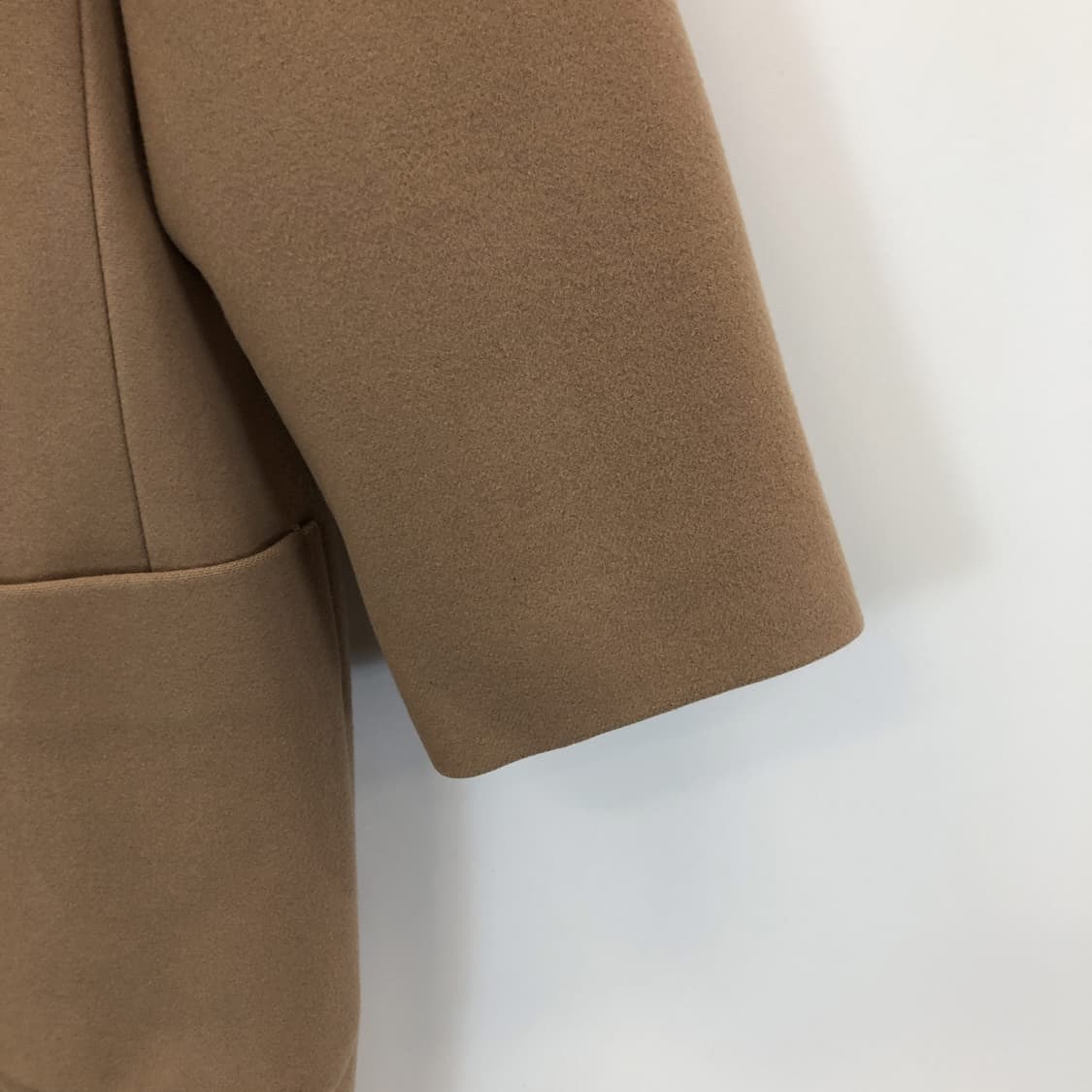 럭키슈에뜨 페플럼 베이지코트 36  상품이미지2