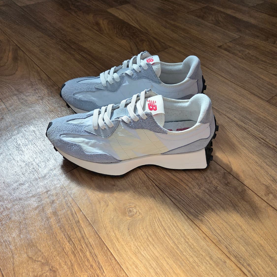 뉴발란스 327  상품이미지2