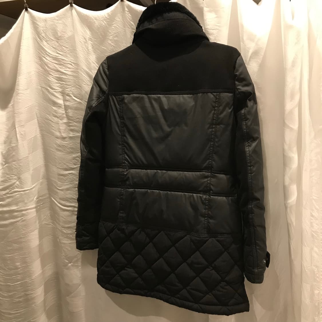 Guess 게스 고스펑크 레더 무스탕 자켓 상품이미지3