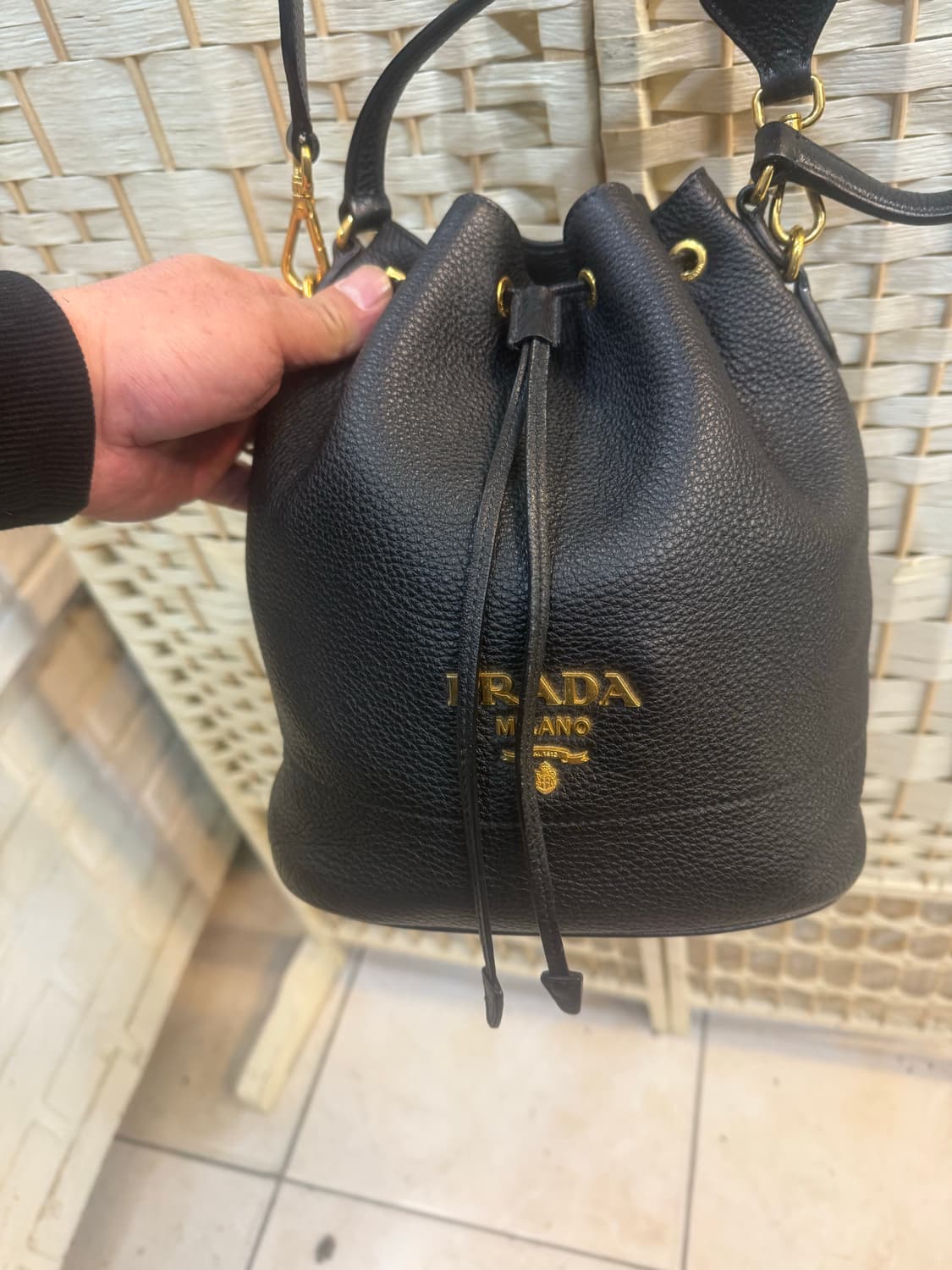 정품 프라다 비텔로 다이노 피닉스 버킷백 팝니다 상품이미지2