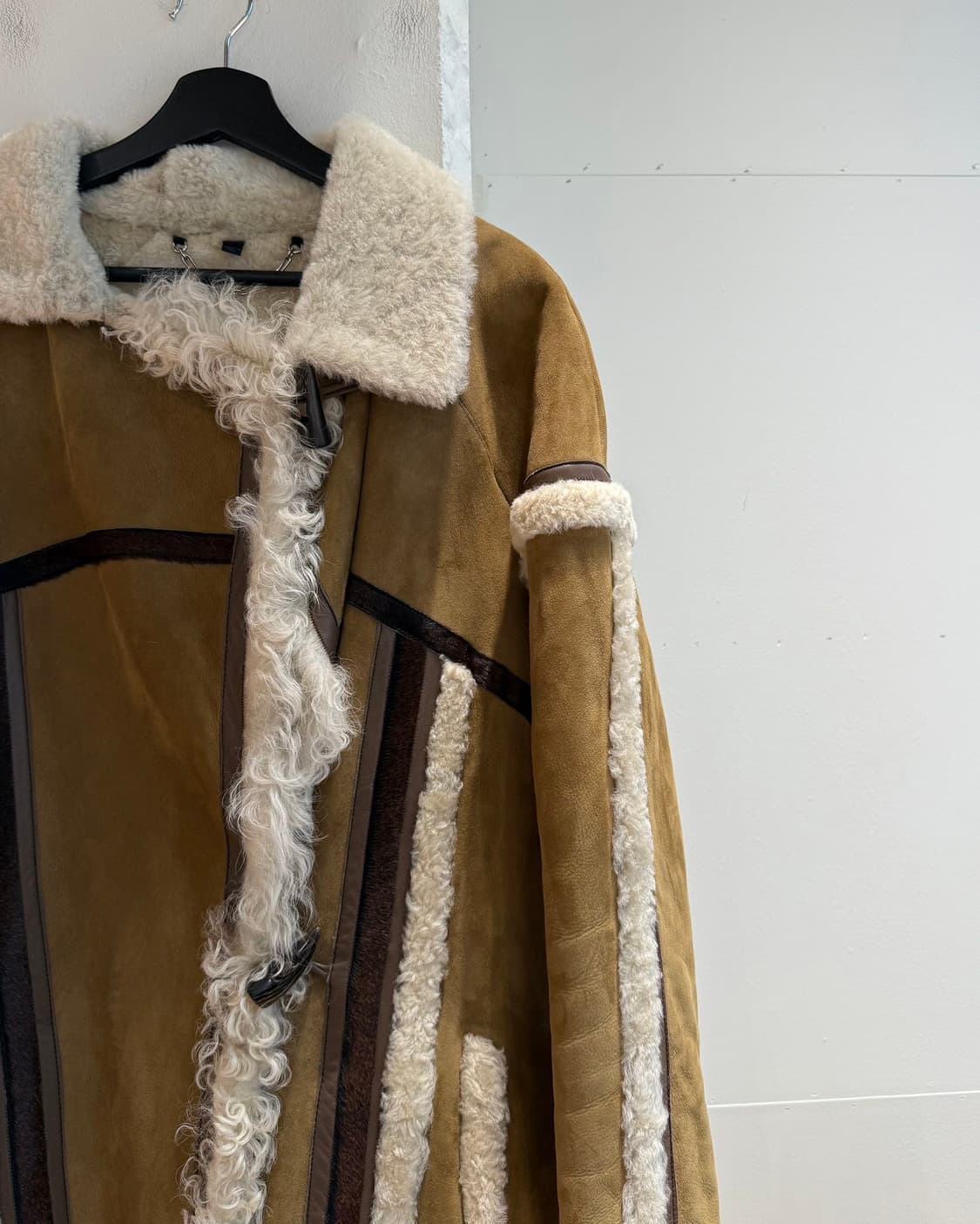 벨스타프 브라운 쉽스킨 무스탕 코트  상품이미지5