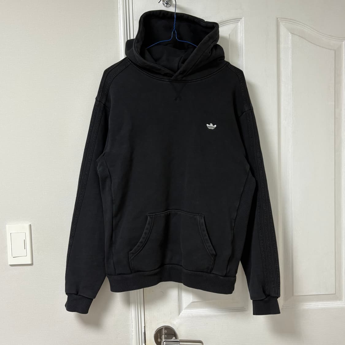 아디다스 X 와릿이즌(마크곤잘레스) 콜라보 올블랙 피그먼트 워싱 후드티 상품이미지4