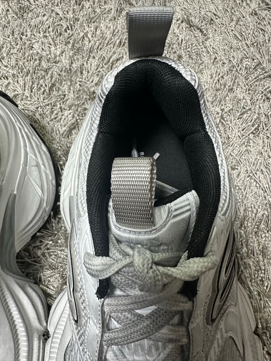 [42] 발렌시아가 10xl 화이트 상품이미지3