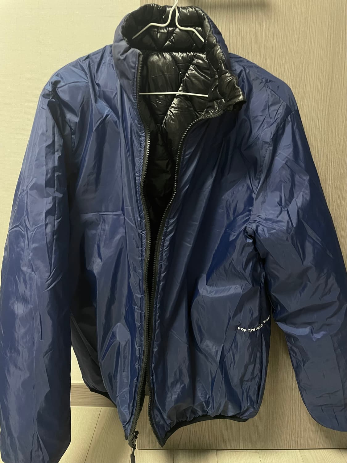 팝트레이딩컴퍼니 리버서블 퀄팅 패딩 블랙/블루 (S) 상품이미지9