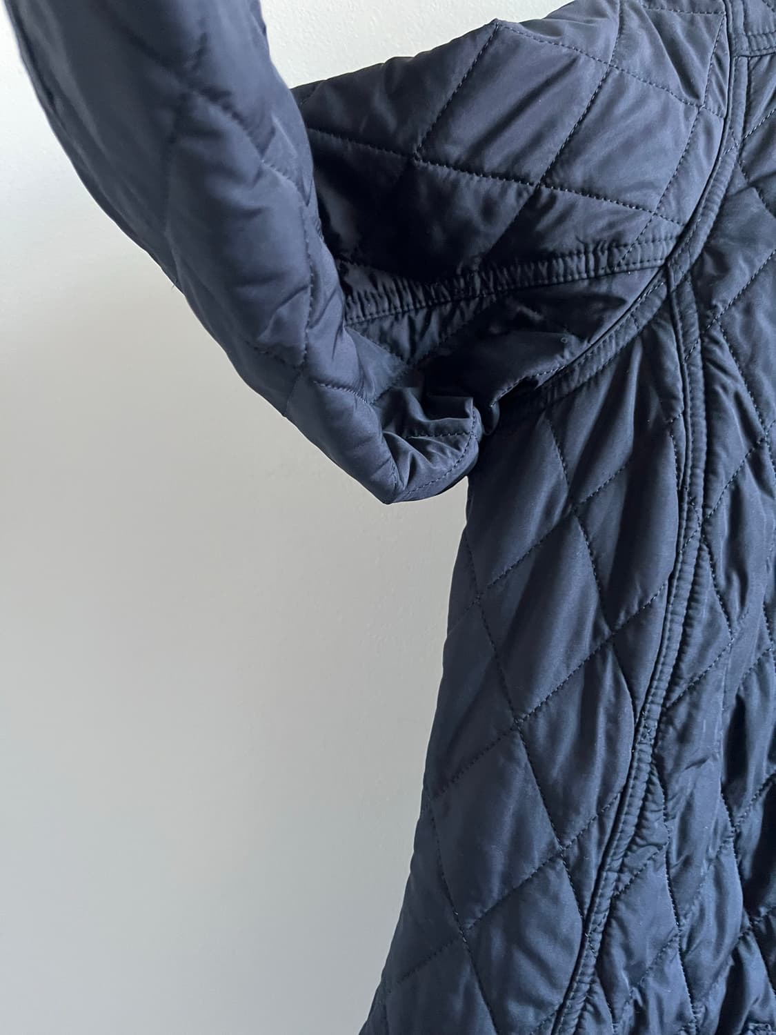바버 퀼팅패딩 아난데일 네이비 상품이미지4