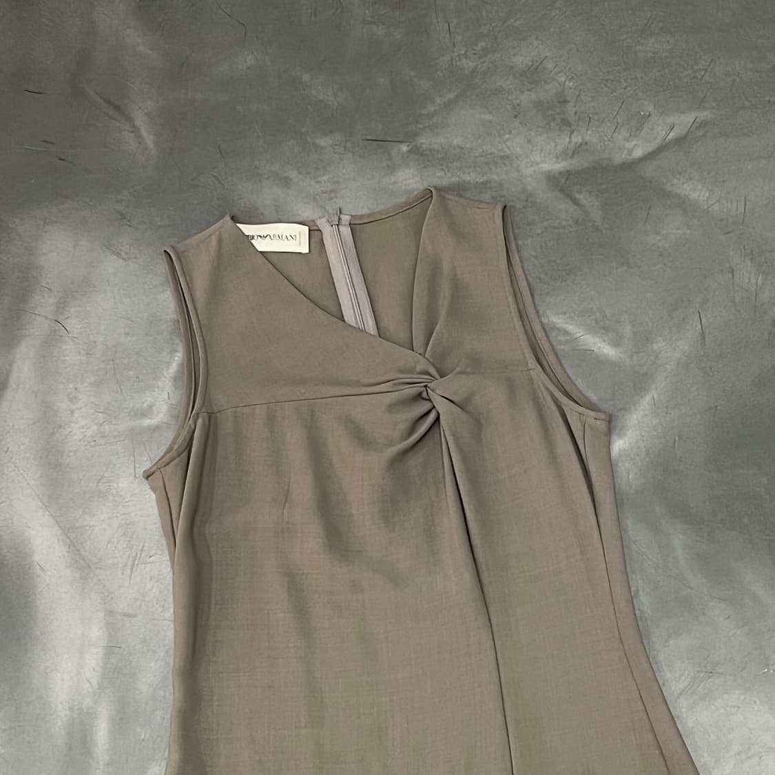  엠포리오 아르마니 셔링 슬리브리스 원피스 y15983 상품이미지3