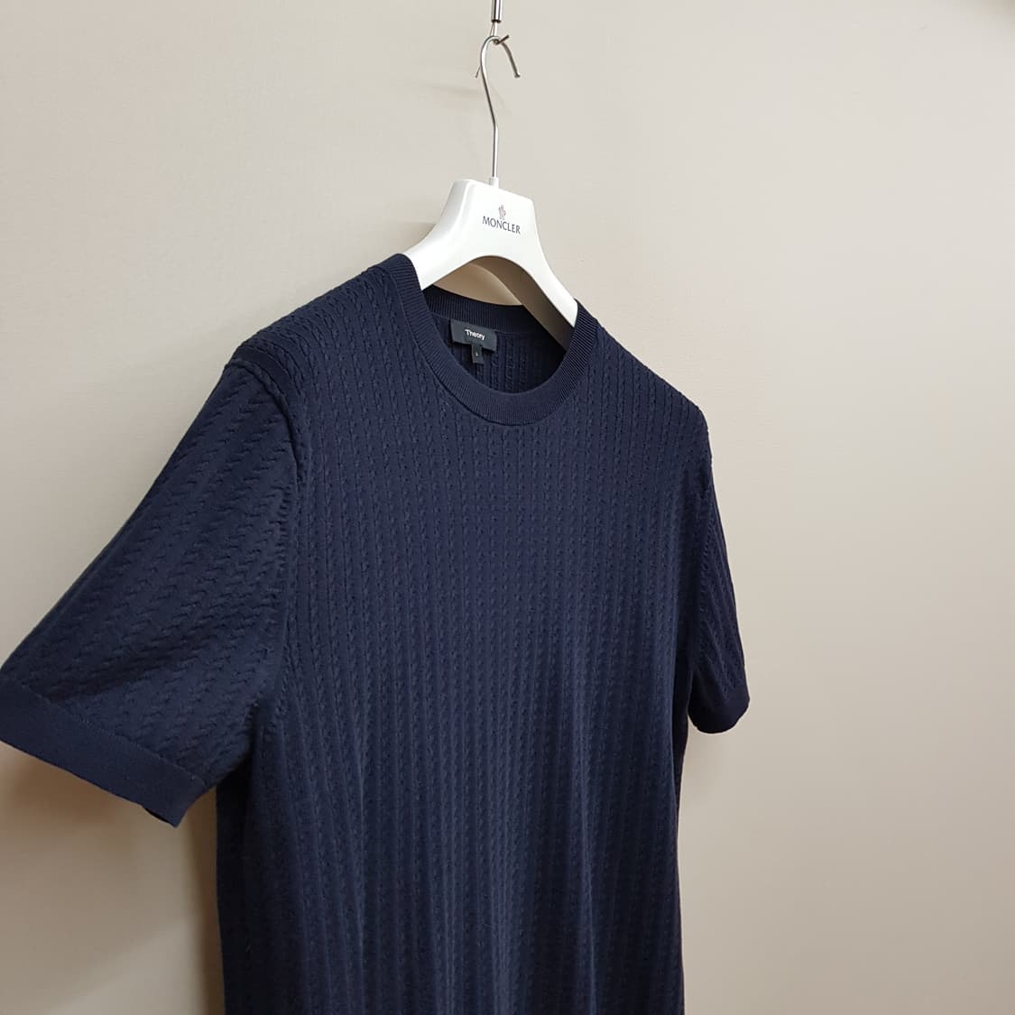 띠어리 2024 텍스처 반팔 니트 탑 L사이즈 상품이미지3