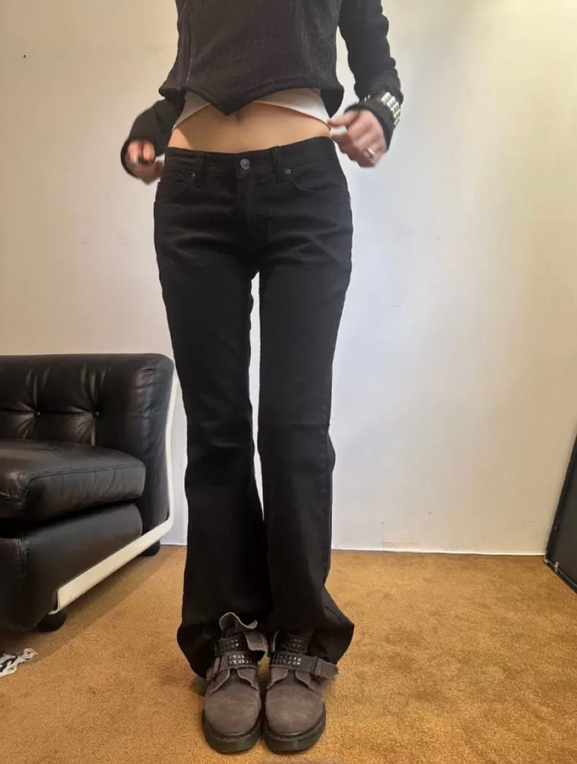 이너뮤트 로우라이즈 부츠컷 팬츠 상품이미지1