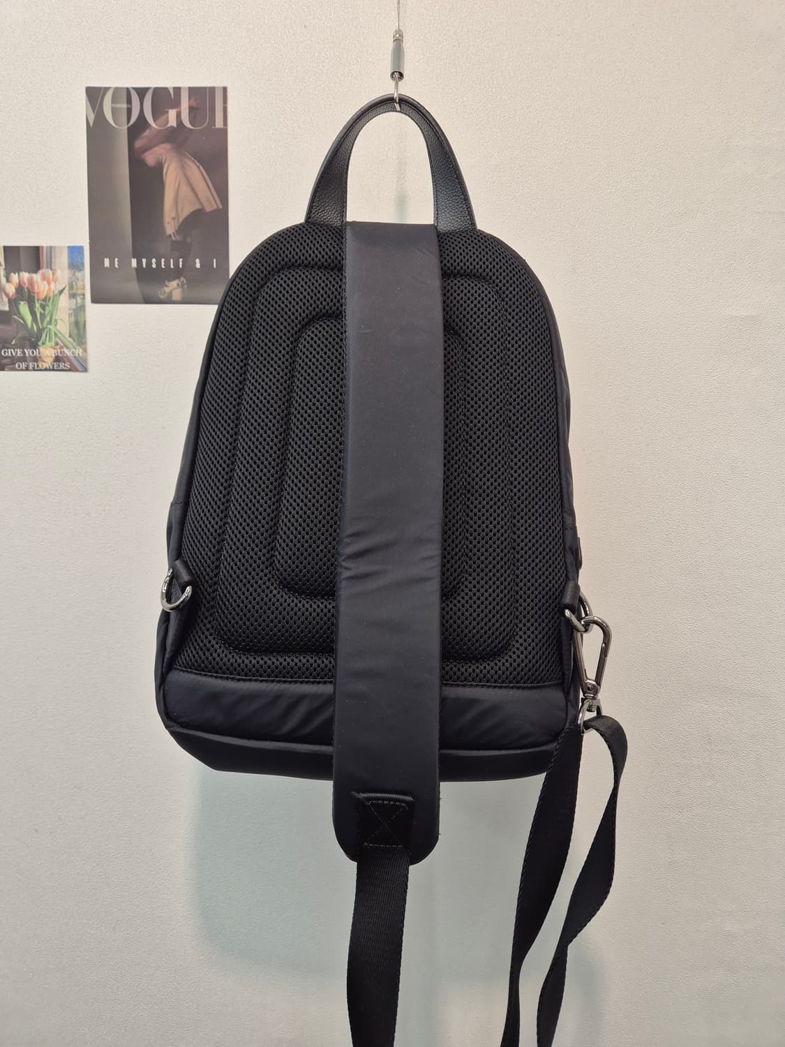 닥스 블랙 미니 크로스백 상품이미지5