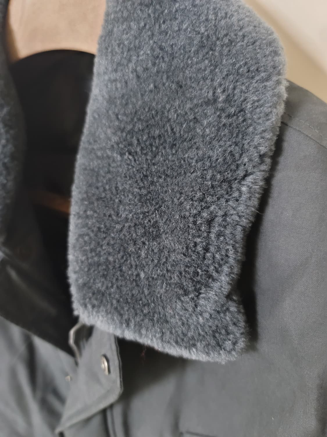 로가디스 구스다운 패딩코트 100사이즈 상태극상

남성100 상품이미지3