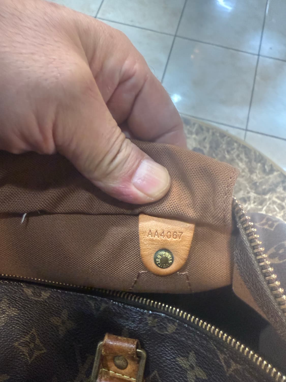 정품 루이비통 스피디35 팝니다 상품이미지8