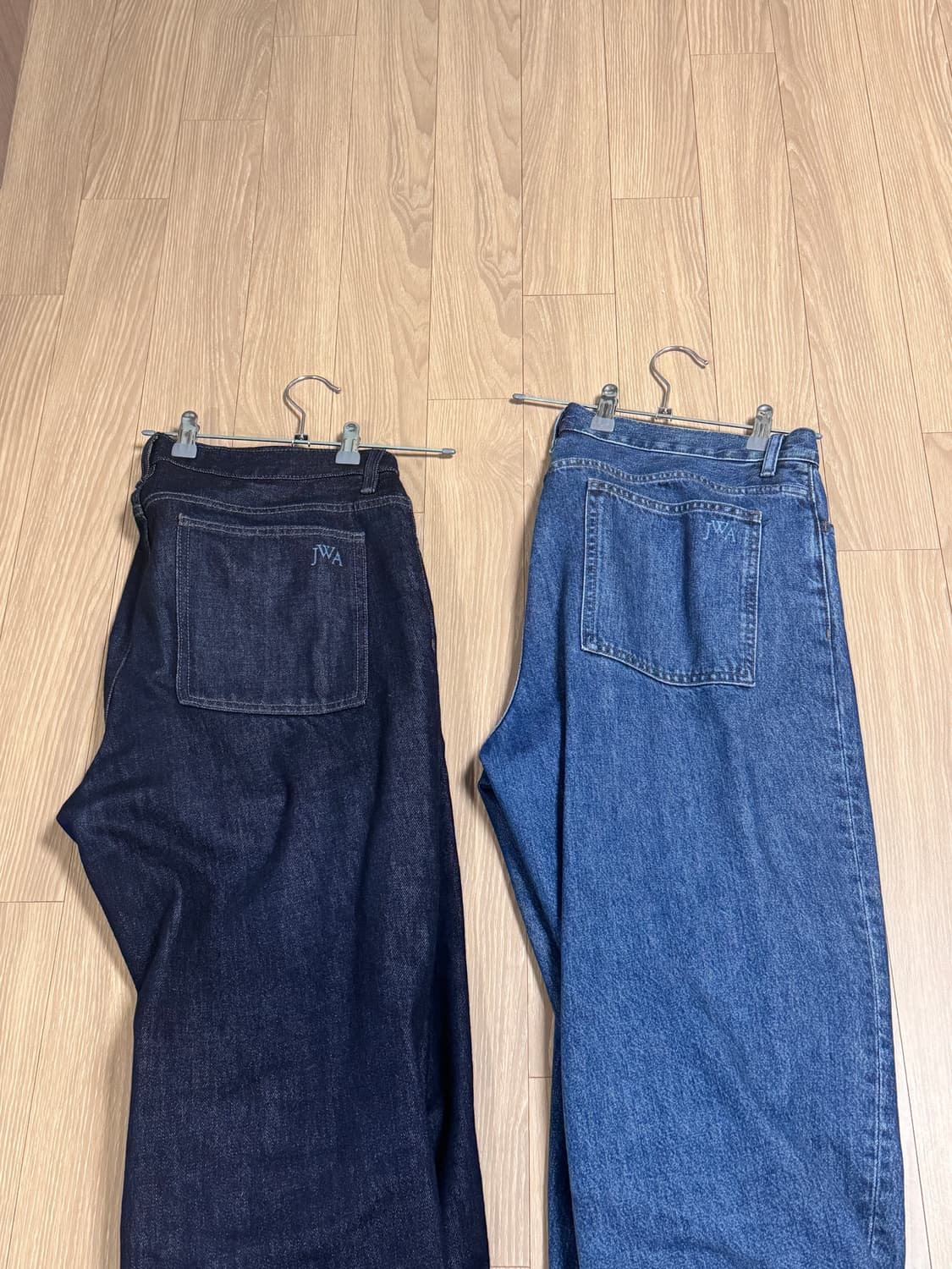 2개 유니클로 x JWA 스트레이트진 진청,중청 데님 2개 팝니다 상품이미지1
