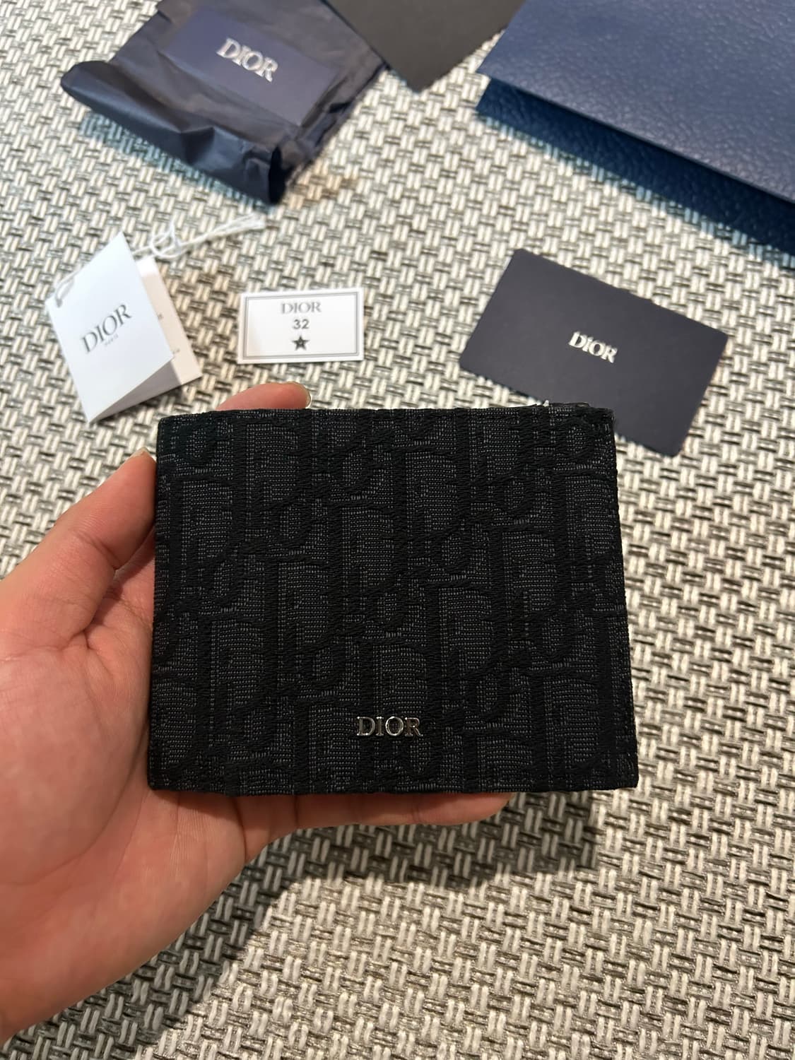 [신형] 디올 오블리크 반지갑 블랙 상품이미지1