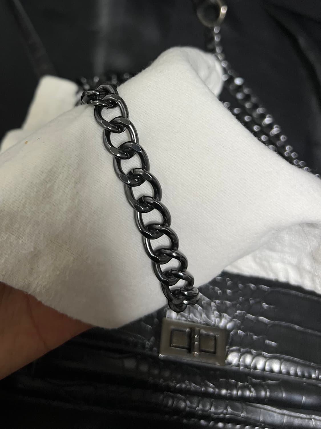 Vintage crocodile blackchain 크록 블랙체인 숄더 상품이미지5