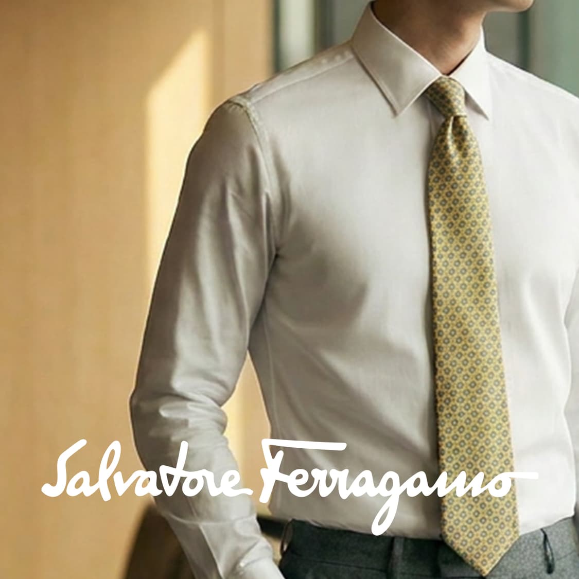 살바토레 페라가모 네잎클로버 모티브 넥타이 9.3cm A+~A등급 K25 상품이미지1