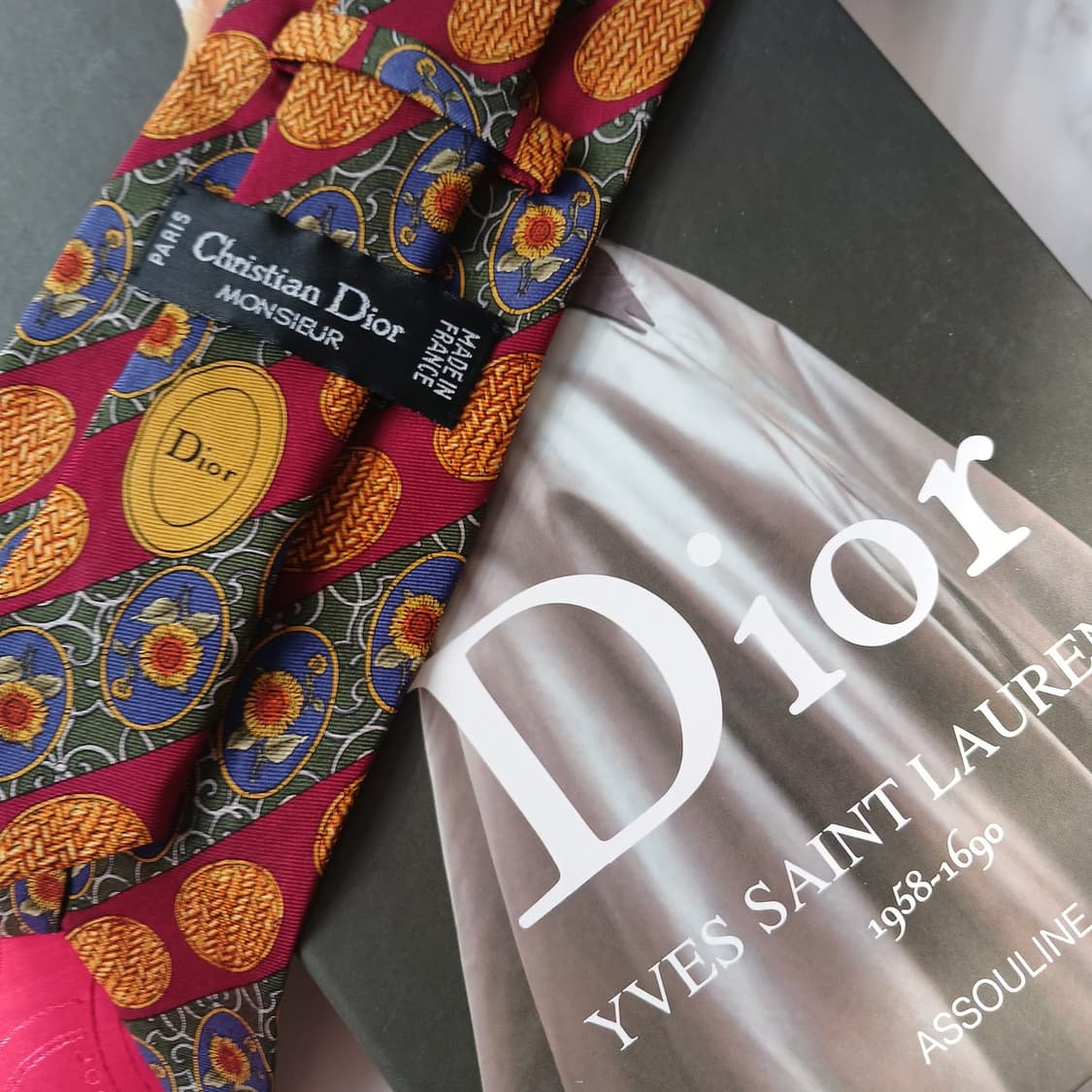 디올 실크 레드 빈티지 오너먼트 넥타이 9.8cm A등급 A19082
 상품이미지4