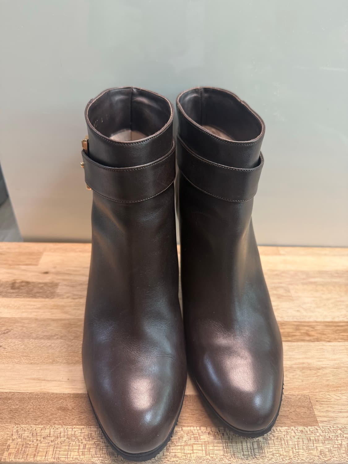 페라가모 간치니 부츠 9사이즈 정품(260) 상품이미지3