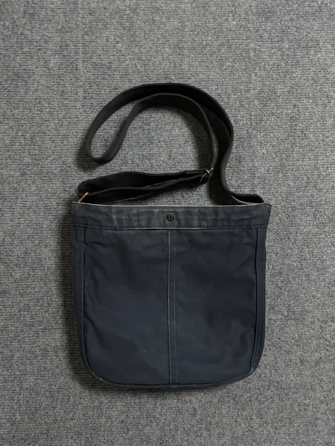 포터 체크 리버시블 숄더백 상품이미지9