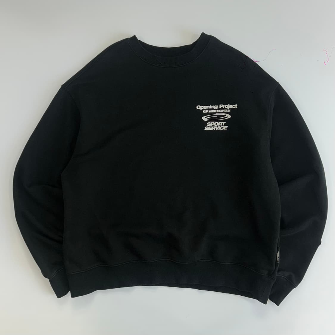 Opening project 오프닝 프로젝트 백 포인트 블랙 맨투맨   상품이미지3