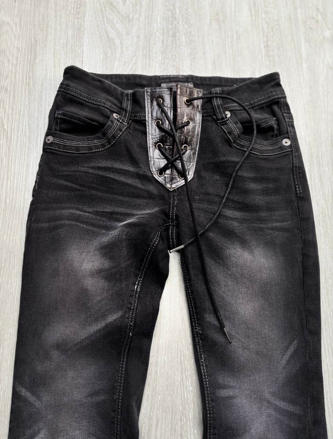 THEORIA 레이스업 플레어진 상품이미지1