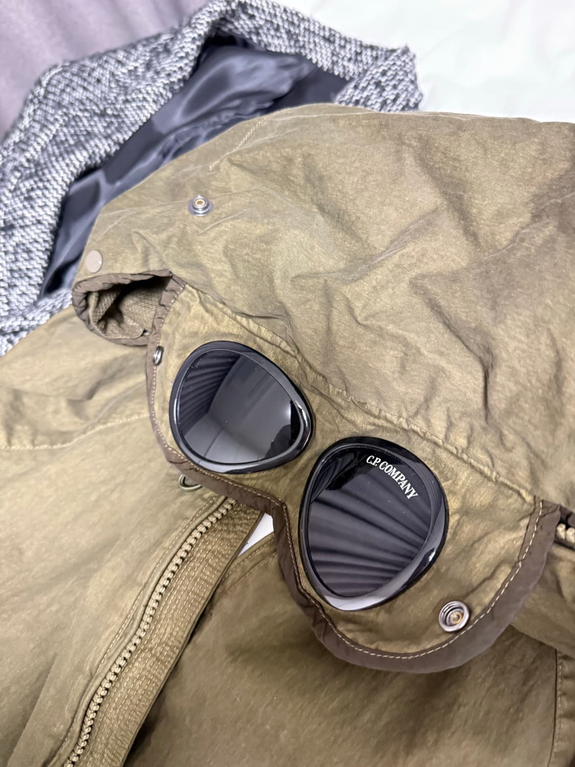 CP컴퍼니 고글 자켓 카키 50 상품이미지4